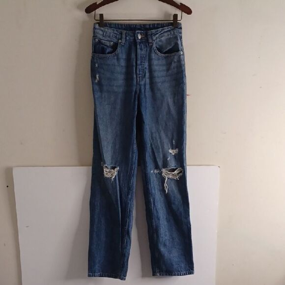 H&M Distressed Blue Jeans - Picture 1 of 11